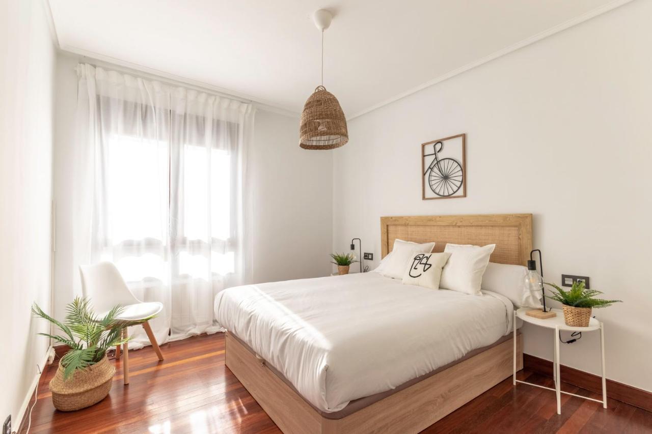 Apartament Amplio, Muy Luminoso Y En El Centro De Sopelana Zewnętrze zdjęcie